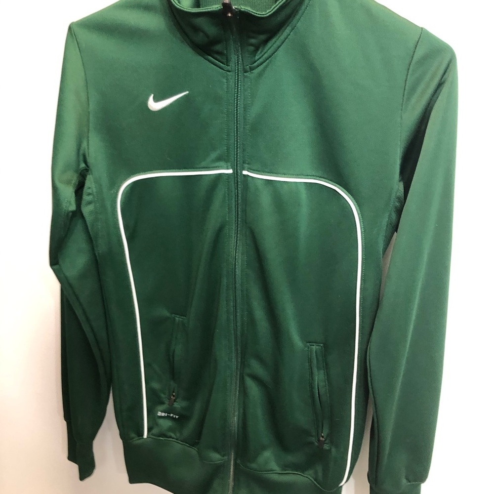 Women’s full zip Nike jacket